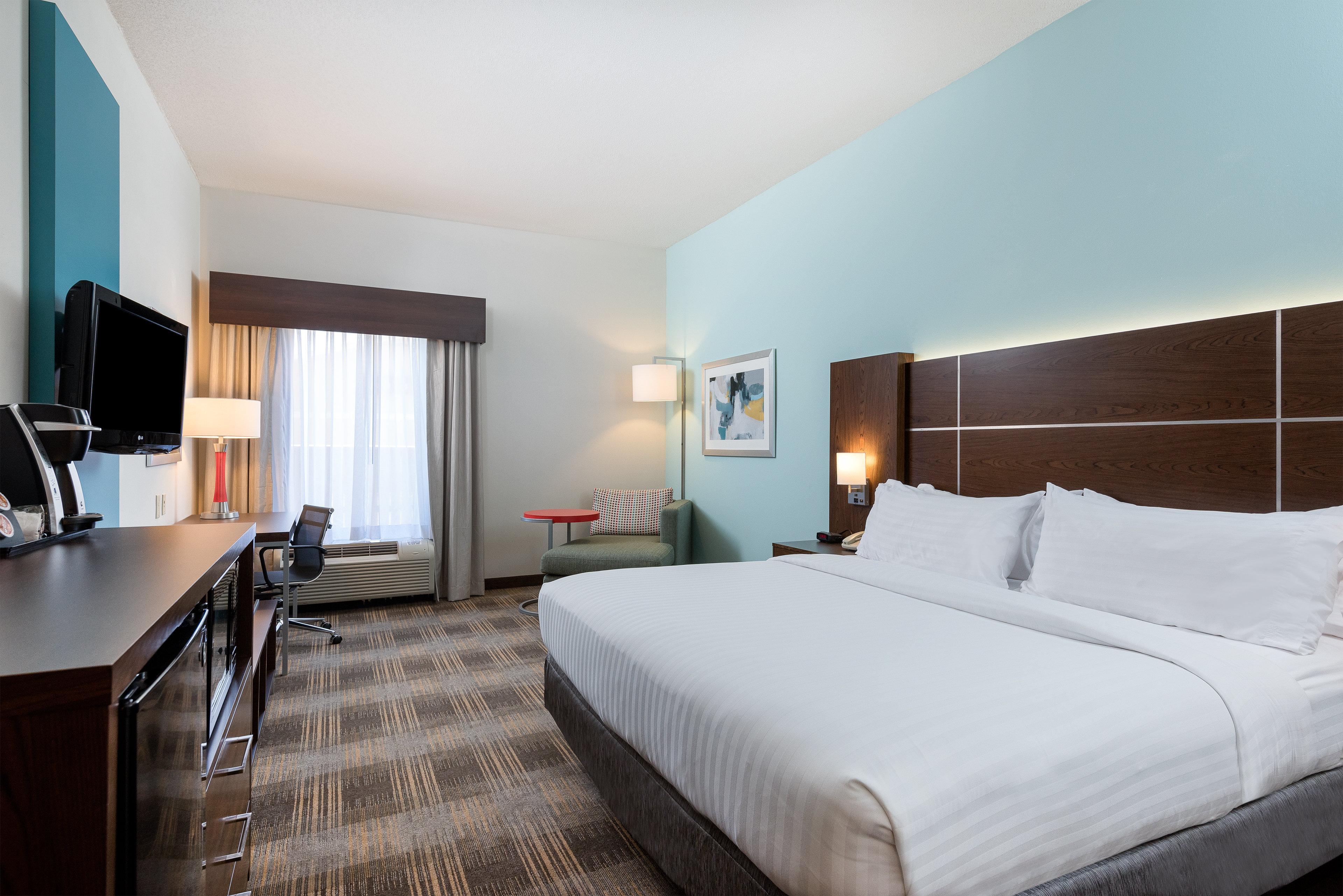 Holiday Inn Express & Suites - Grenada By Ihg Exterior photo