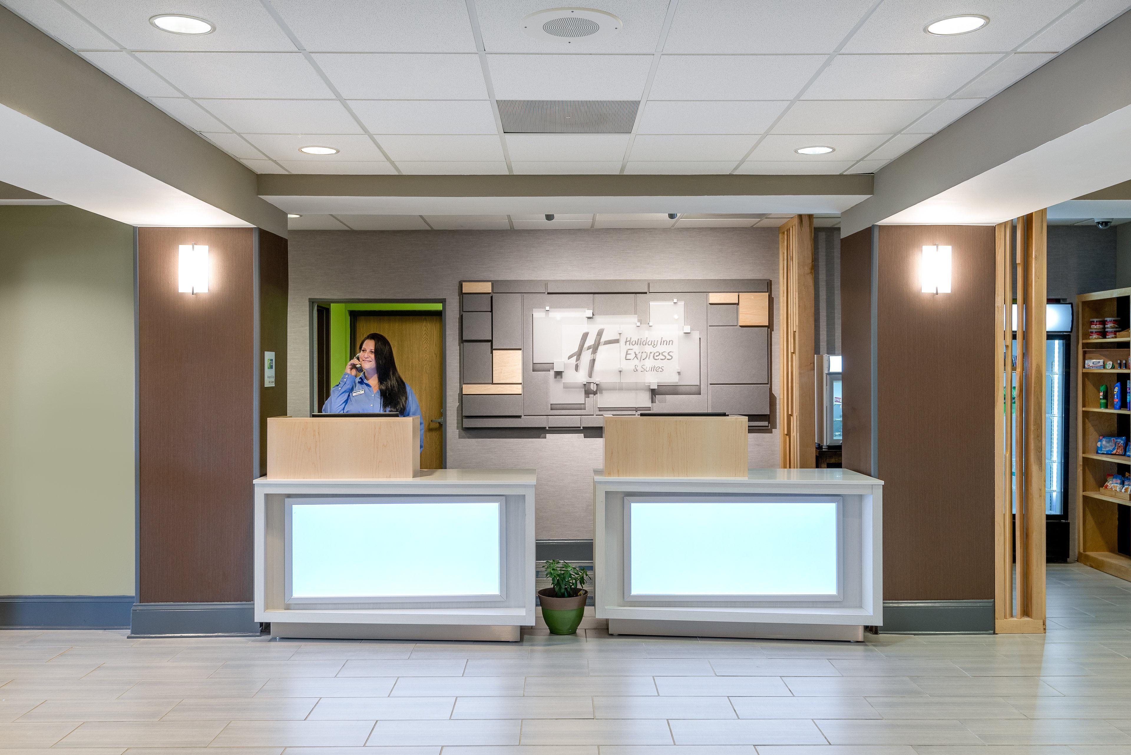 Holiday Inn Express & Suites - Grenada By Ihg Exterior photo
